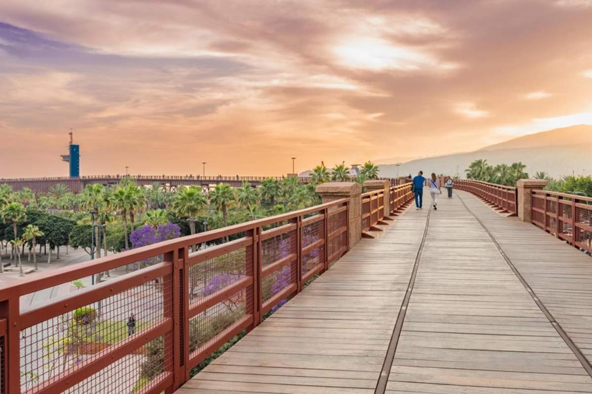 Casa Del Mar Luxury. Primera Linea De Playa Almería Zewnętrze zdjęcie